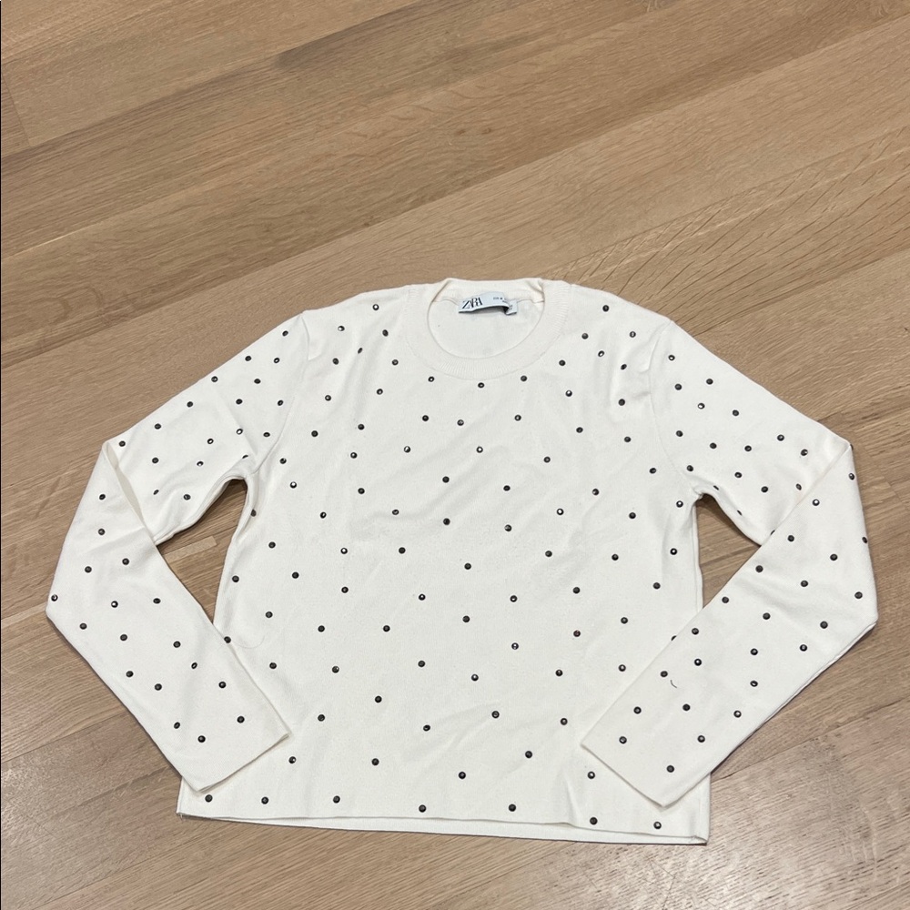 Basic knit off white sweater with rhinestone embe… - image 1